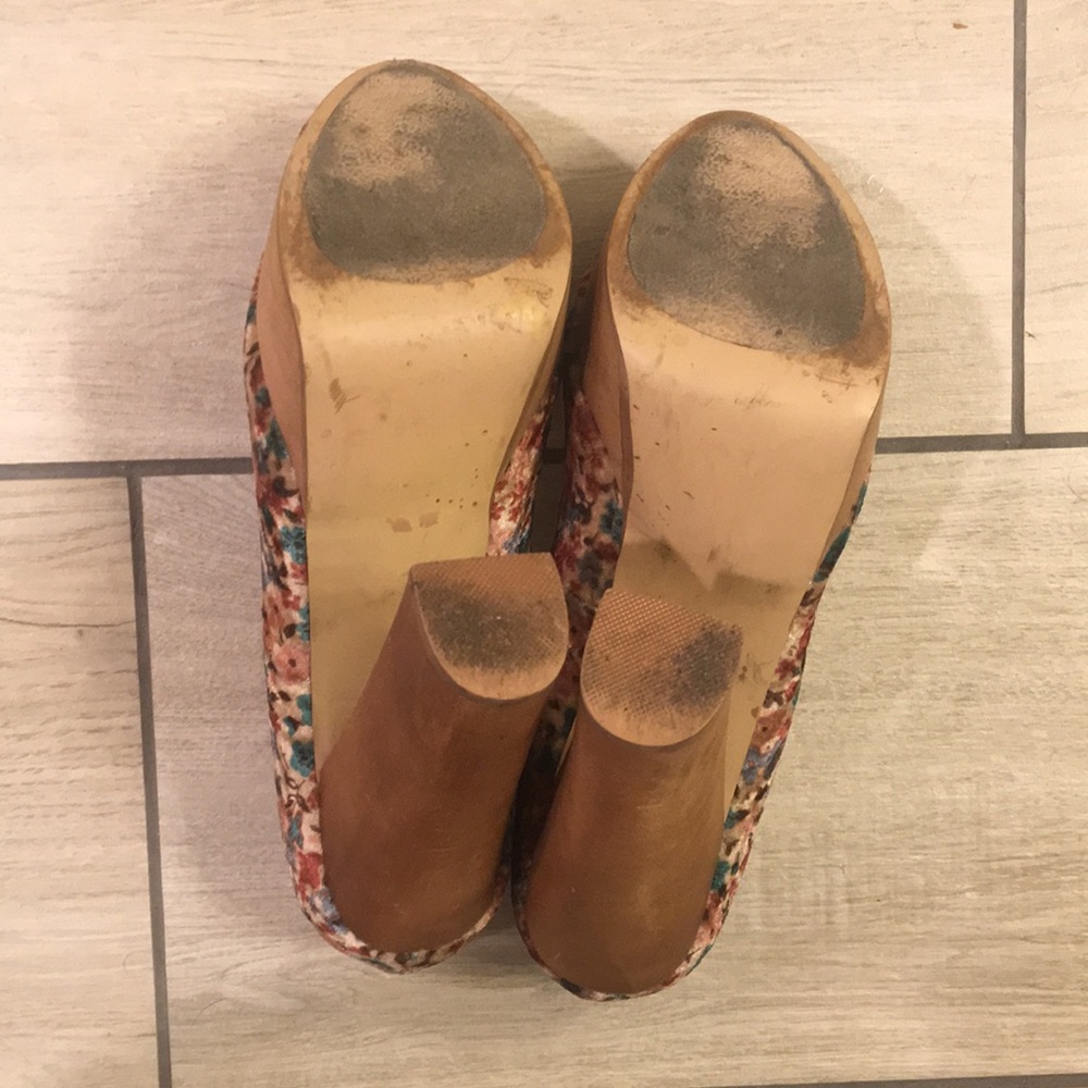 Steve Madden Cheeky Velvet Heels - Picture 5 of 7